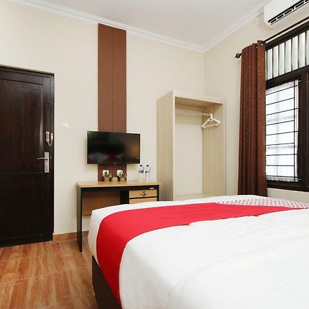 Oyo 572 Omah Gedongkuning Syariah Homestay Yogyakarta Exteriör bild