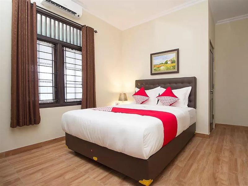 Oyo 572 Omah Gedongkuning Syariah Homestay Yogyakarta Exteriör bild