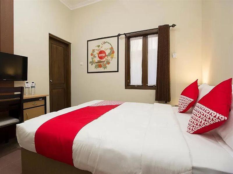 Oyo 572 Omah Gedongkuning Syariah Homestay Yogyakarta Exteriör bild