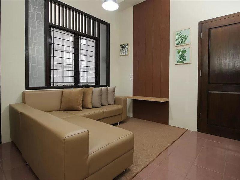 Oyo 572 Omah Gedongkuning Syariah Homestay Yogyakarta Exteriör bild