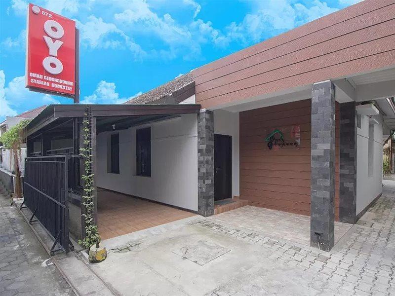 Oyo 572 Omah Gedongkuning Syariah Homestay Yogyakarta Exteriör bild