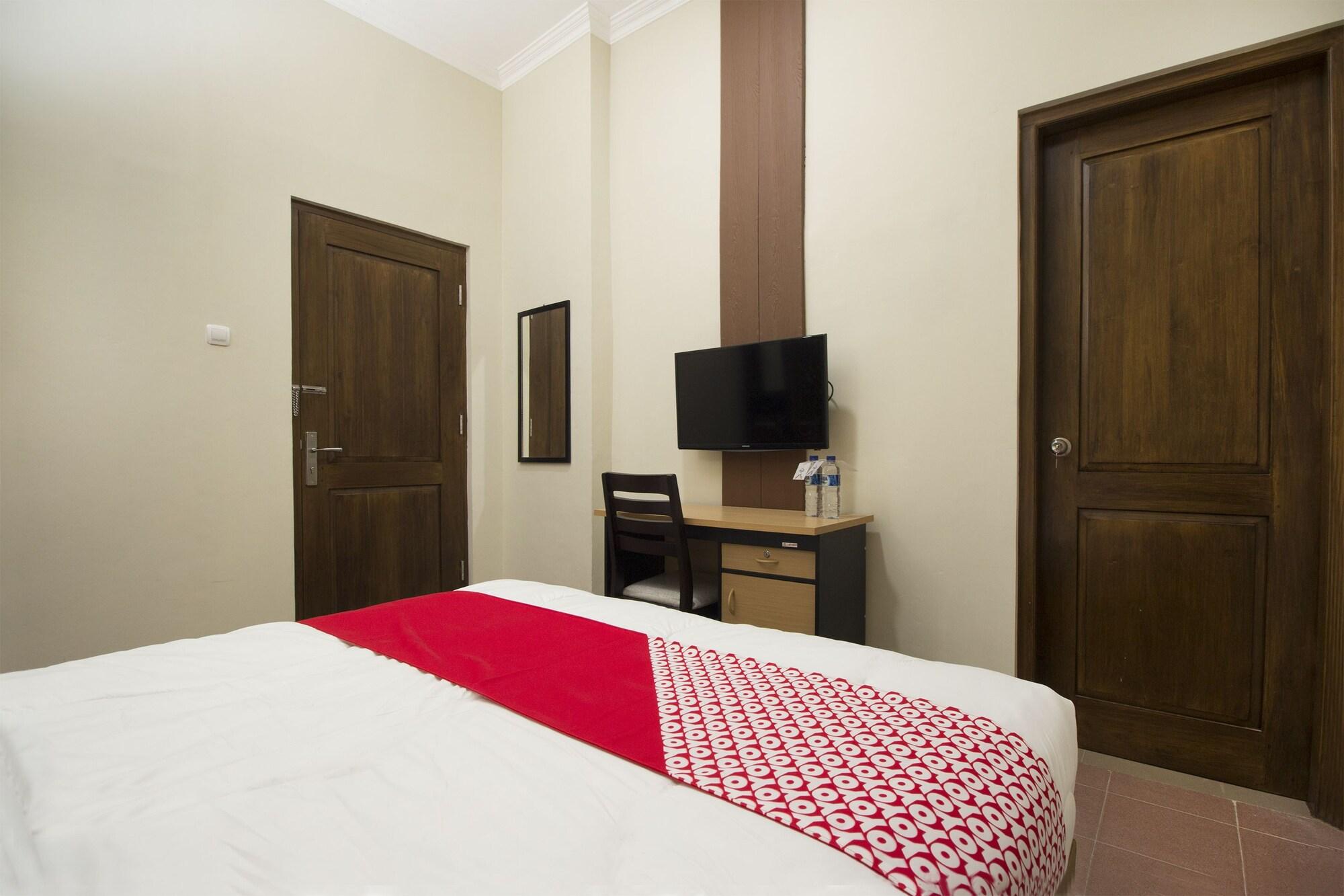 Oyo 572 Omah Gedongkuning Syariah Homestay Yogyakarta Exteriör bild