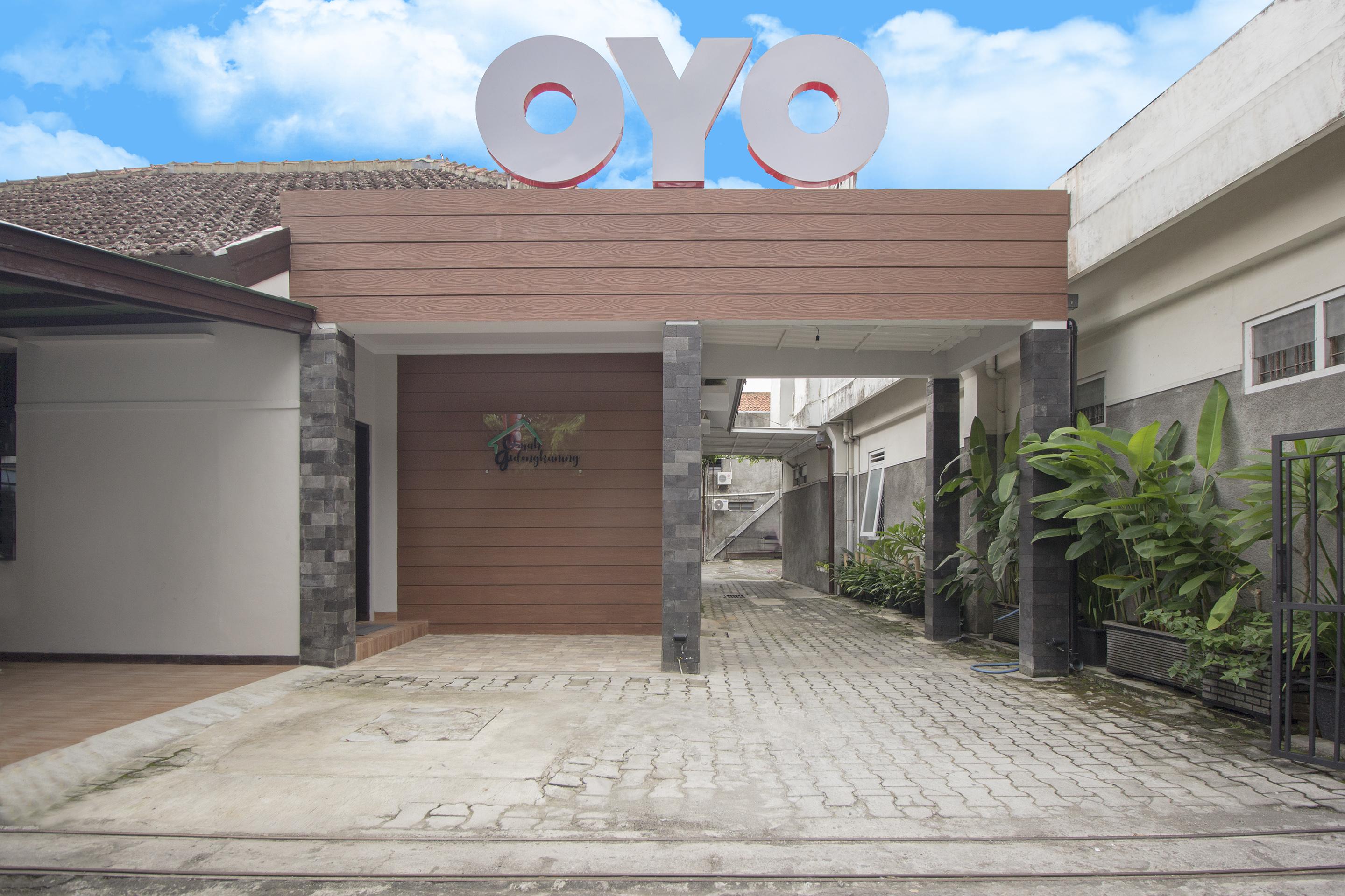 Oyo 572 Omah Gedongkuning Syariah Homestay Yogyakarta Exteriör bild