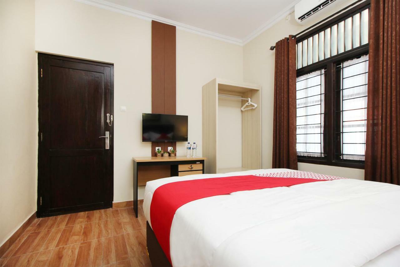 Oyo 572 Omah Gedongkuning Syariah Homestay Yogyakarta Exteriör bild